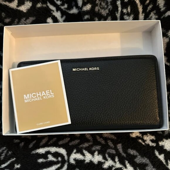 MICHAEL KORS Slim Snap-Button Wallet - Picture 1 of 7